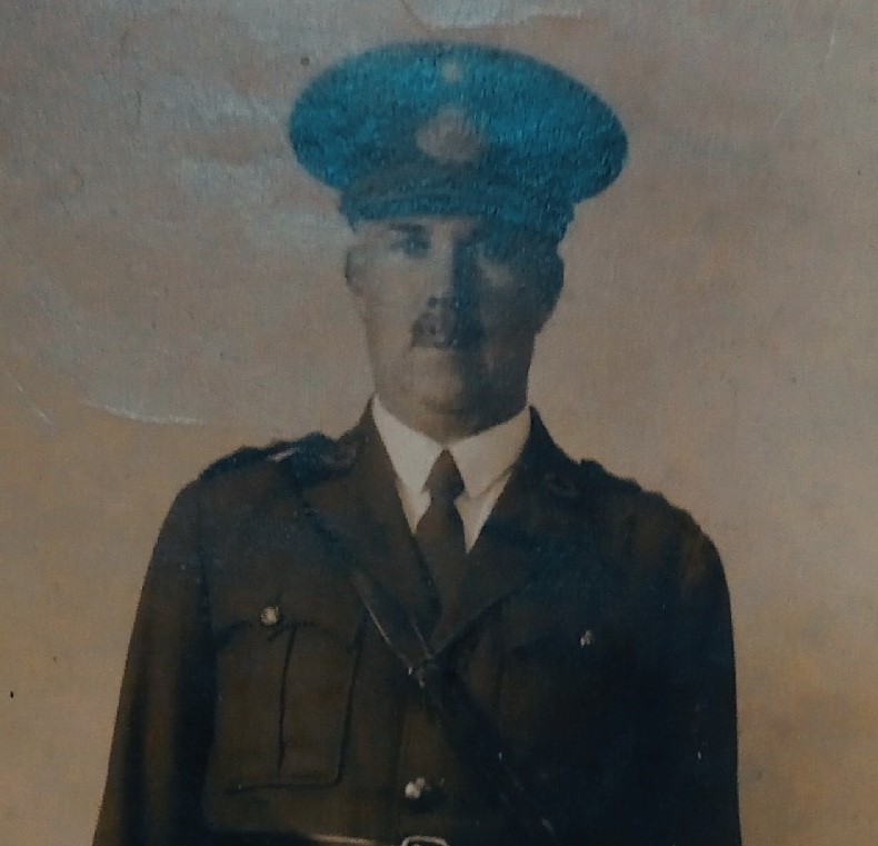 CORONEL DE ARTILLERÍA ENRIQUE AVOGADRO
